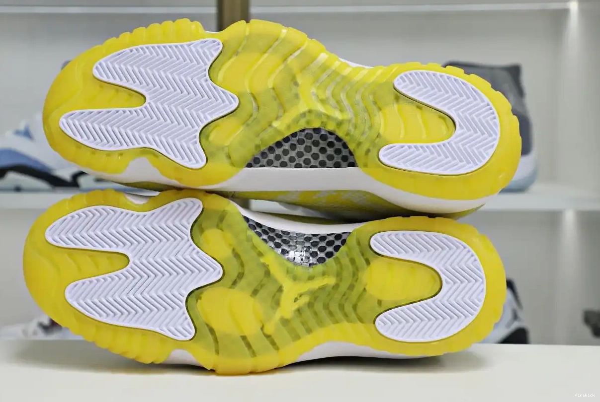 11 Jordan Air Low